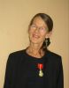 Elisabet Helsing med Kongens Fortjenstmedalje i gull