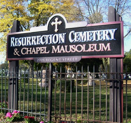 Resurrection Cemetery